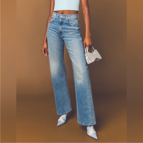 MOTHER Denim - MOTHER The Lasso Heel Left in the Dust Light Wash Wide Leg Jeans, EUC, 34